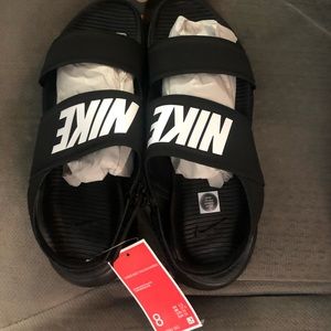 Nike women sandals